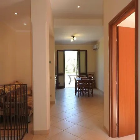 Casa vacanze Porzione Di Villetta Bifamiliare Mazzaforno *