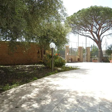 Casa vacanze Porzione Di Villetta Bifamiliare Mazzaforno *